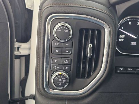 Used 2021 GMC Sierra 1500 AT4 w/ AT4 Premium Package image 29