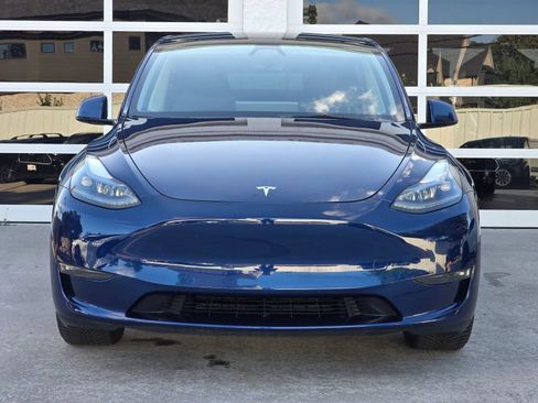 Used 2024 Tesla Model Y Long Range AWD/4WD image 10