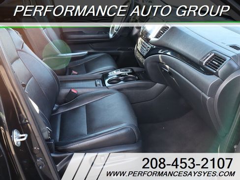 Used 2017 Honda Pilot Elite image 9