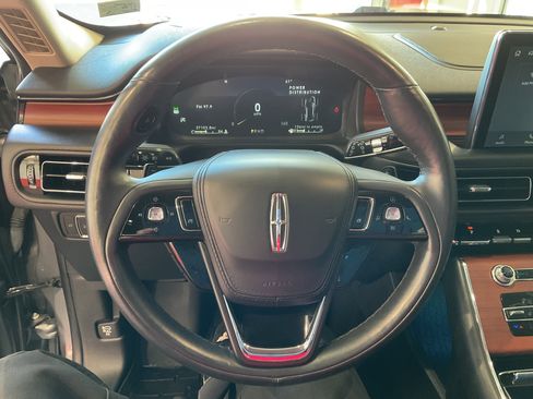 Used 2022 Lincoln Aviator Reserve w/ Elements Package Plus image 30