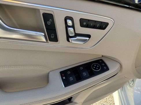 Used 2016 Mercedes-Benz E 350 Sedan image 20