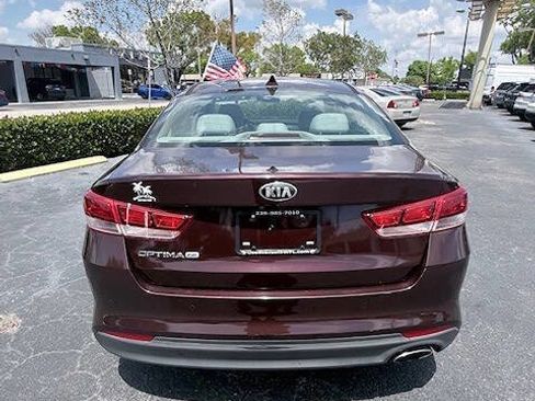 Used 2018 Kia Optima LX w/ Convenience Package FWD image 4