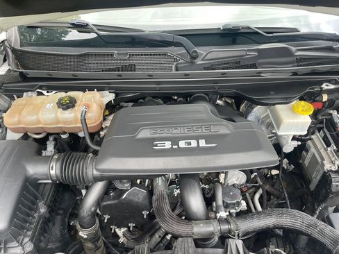 Used 2020 RAM 1500 Limited AWD/4WD image 18