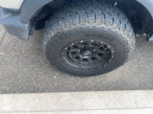 Used 2023 Ford Bronco Big Bend AWD/4WD image 2