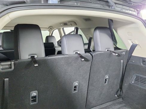 Used 2025 Nissan Pathfinder SL FWD image 24