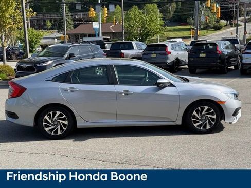 Used 2018 Honda Civic EX image 4