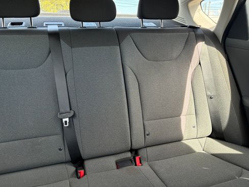 Used 2025 Kia K4 LXS image 36