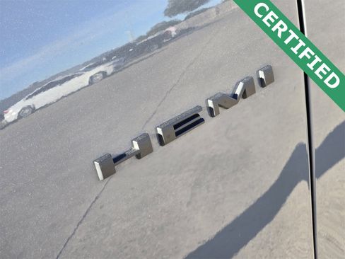 Used 2025 Dodge Durango R/T image 11