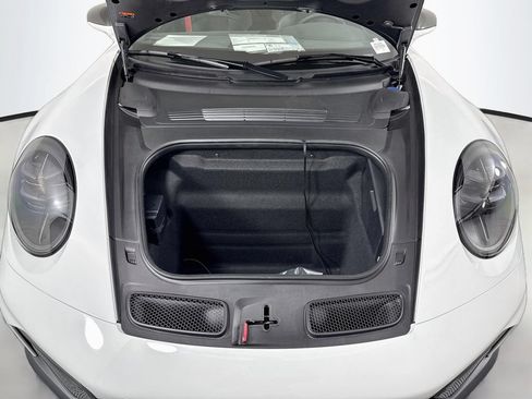 Certified 2026 Porsche 911 GT3 RWD image 28