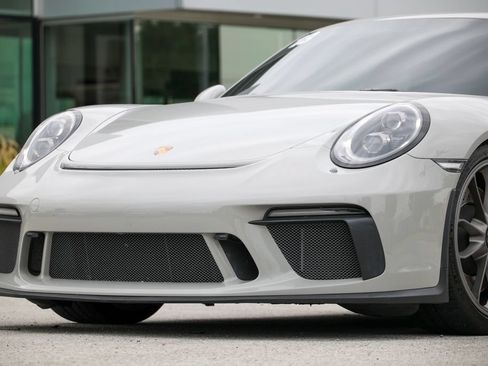 Certified 2018 Porsche 911 GT3 RWD image 8