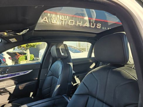 Used 2024 BMW 740i xDrive image 24