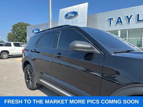 Used 2022 Ford Explorer XLT w/ Equipment Group 202A AWD/4WD image 7