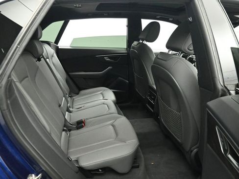 Used 2020 Audi Q8 Prestige w/ Prestige Package image 18