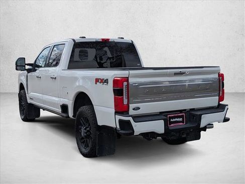 Used 2024 Ford F250 Platinum image 7