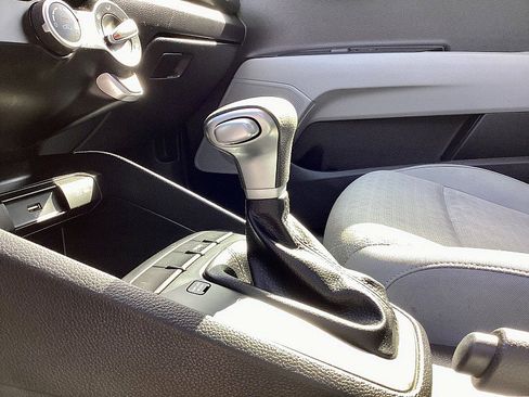 Used 2022 Kia Rio S image 13