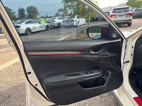 Used 2019 Honda Civic Type R image 7