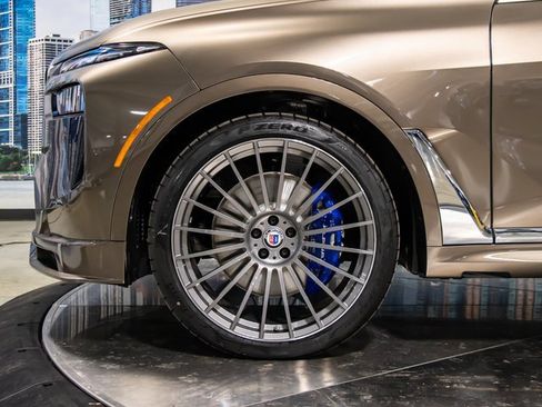New 2026 BMW ALPINA XB7 image 7