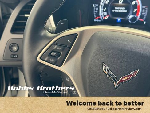 Used 2017 Chevrolet Corvette Stingray Coupe w/ Z51 1LT RWD image 21