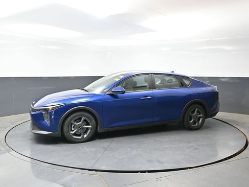 Used 2025 Kia K4 FWD image 8