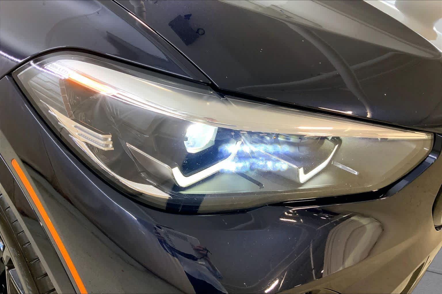 Used 2022 BMW X5 xDrive40i w/ M Sport Package AWD/4WD image 27