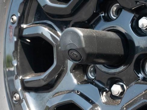 Used 2023 Ford Bronco Wildtrak AWD/4WD image 15