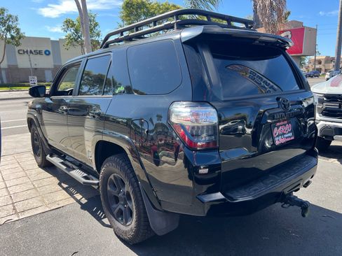 Used 2014 Toyota 4Runner SR5 RWD image 6