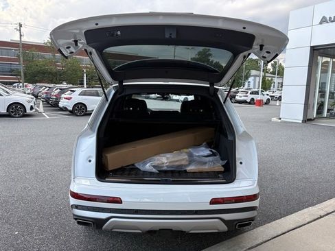 New 2025 Audi Q7 3.0T Premium Plus image 40