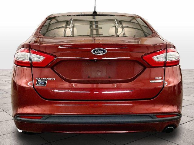 Used 2014 Ford Fusion SE w/ Equipment Group 202A FWD image 5