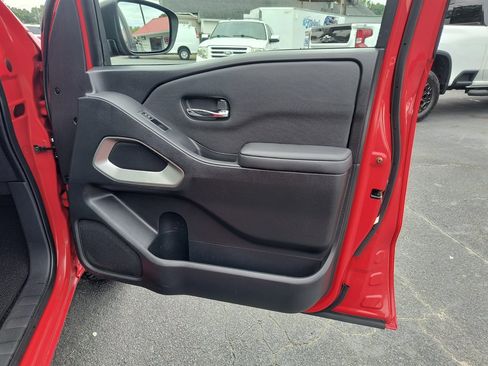 Used 2022 Nissan Frontier SV AWD/4WD image 22