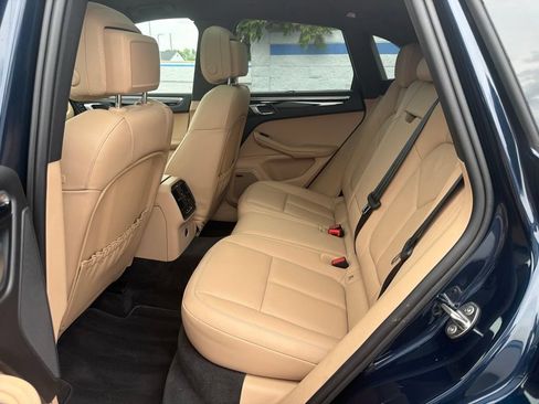 Used 2023 Porsche Macan S AWD/4WD image 19