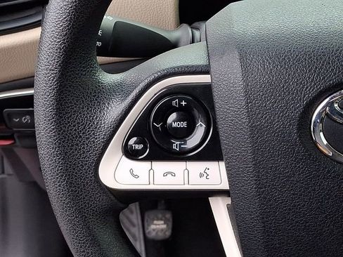 Used 2017 Toyota Prius Two image 25