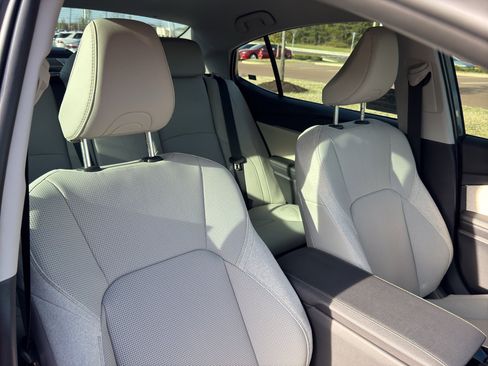 Used 2026 Toyota Camry XLE image 15