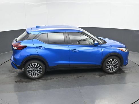 Used 2024 Nissan Kicks SV FWD image 30