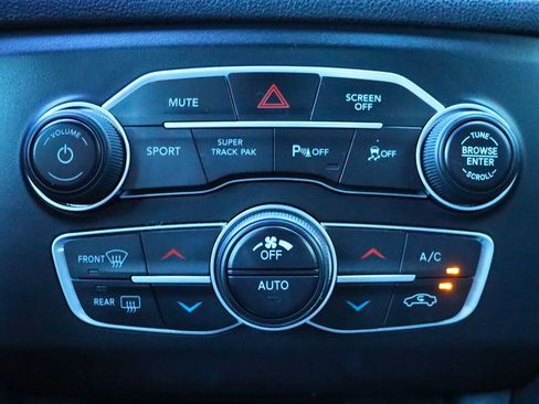 Used 2020 Dodge Charger R/T image 45