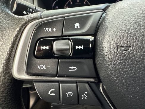 Used 2018 Honda Accord EX image 28
