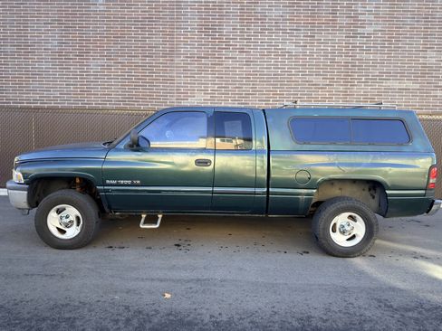 Used 2001 Dodge Ram 1500 Truck 4x4 Quad Cab image 14