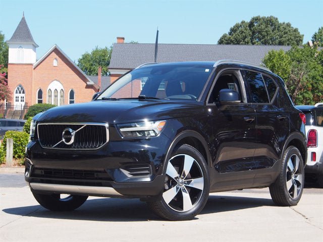 Used 2019 Volvo XC40 T5 Momentum AWD/4WD image 1