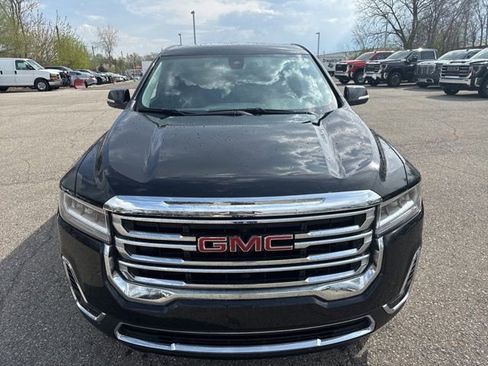 Used 2023 GMC Acadia SLE w/ LPO, Floor Liner Package FWD image 3