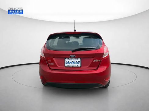 Used 2017 Ford Fiesta SE w/ Equipment Group 201A FWD image 6