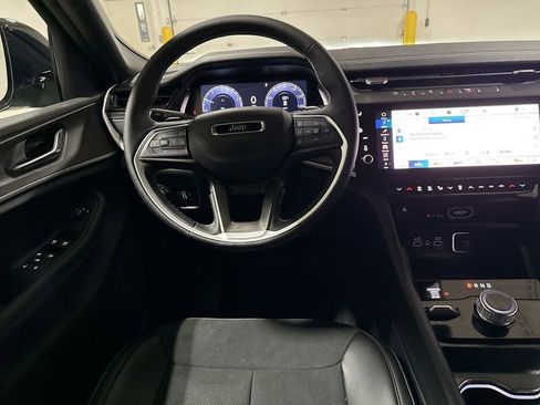 New 2026 Jeep Grand Cherokee 4WD image 11