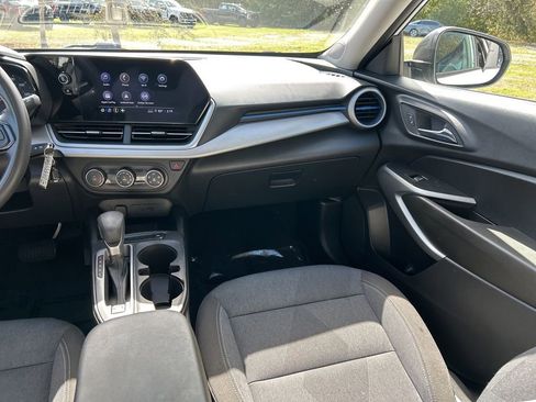 Used 2024 Chevrolet Trax LS w/ Driver Confidence Package image 11