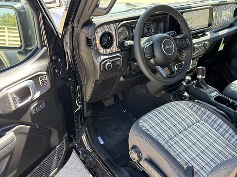 New 2026 Jeep Gladiator Sport AWD/4WD image 10