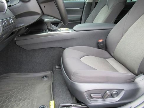 Used 2024 Toyota Camry LE image 16