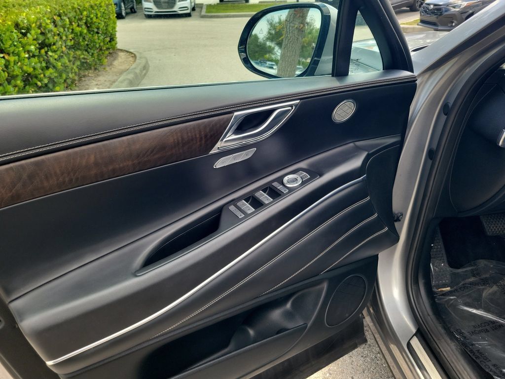 Used 2024 Genesis GV80 2.5T AWD/4WD image 19