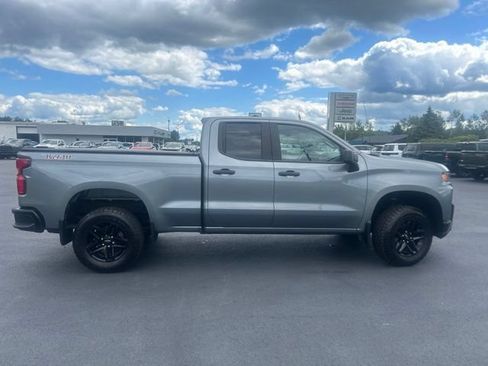 Used 2019 Chevrolet Silverado 1500 Custom Trail Boss w/ Custom Convenience Package AWD/4WD image 7