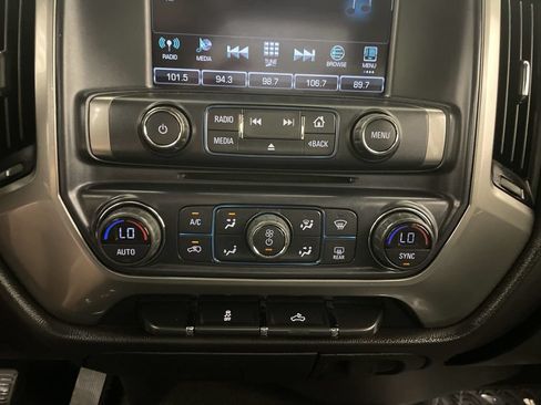 Used 2018 Chevrolet Silverado 1500 LT w/ All Star Edition AWD/4WD image 11