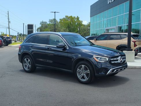 Used 2022 Mercedes-Benz GLC 300 image 9