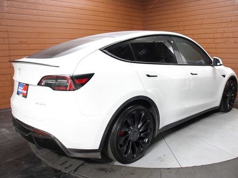 Used 2020 Tesla Model Y Performance image 9