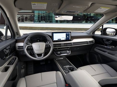 New 2026 Lincoln Corsair Grand Touring image 9