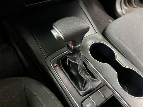 Used 2019 Kia Sorento FWD image 17